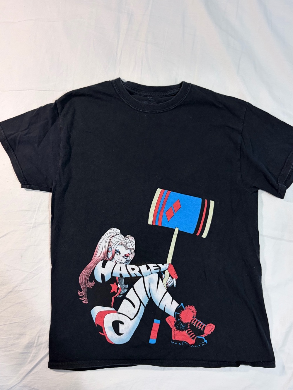 Harley Quinn Black Graphic Tee - Harley